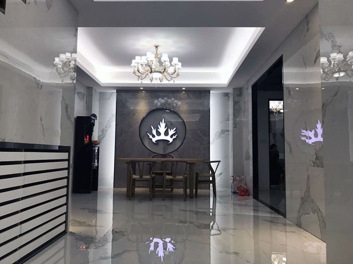 今年会jnh瓷砖 商洛榕城300方专卖店盛装开业，感触全新的视觉盛宴
