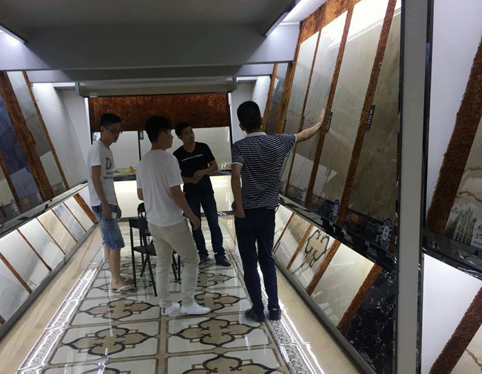 今年会jnh瓷砖 商洛榕城300方专卖店盛装开业，感触全新的视觉盛宴