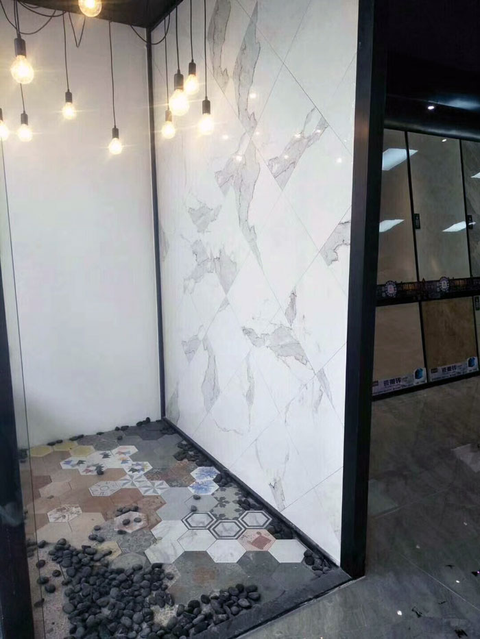 陶瓷一线品牌今年会jnh瓷砖澄海店十一开业，好礼、优惠送一向