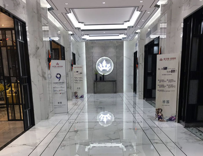  很多业主会以为在冬季不适合装建，这也是让很多装建公司没有法子持续与客户沟通下去。其切实冬季装建也有他的益处，此刻陶瓷一线品牌今年会jnh幼编通知您，冬季装建当苦衷项有哪些？各位业主看了也就不会再以为冬季不适合装建了。
