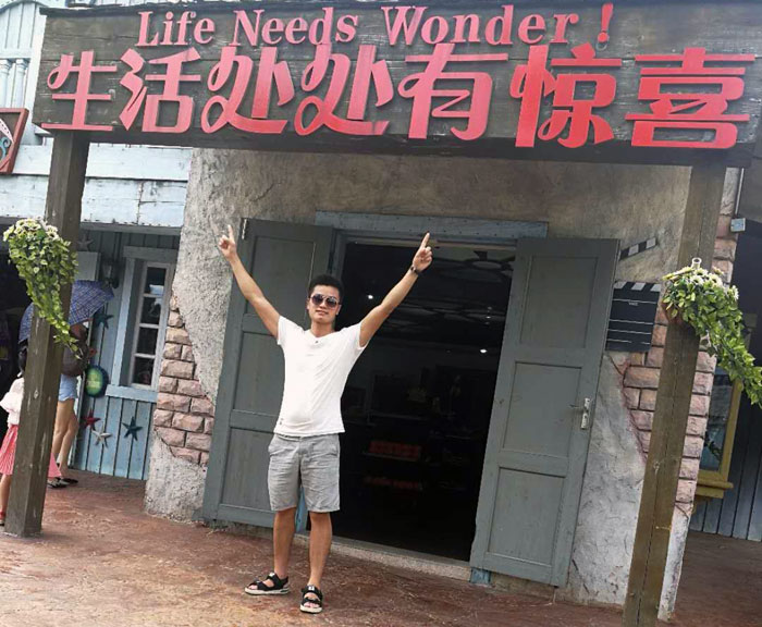 身为年轻一代的90后，但他看起来却比同龄人多了那份沉稳，他就是本次专访的新闻人物——湖南岳阳总代理秦志雄。